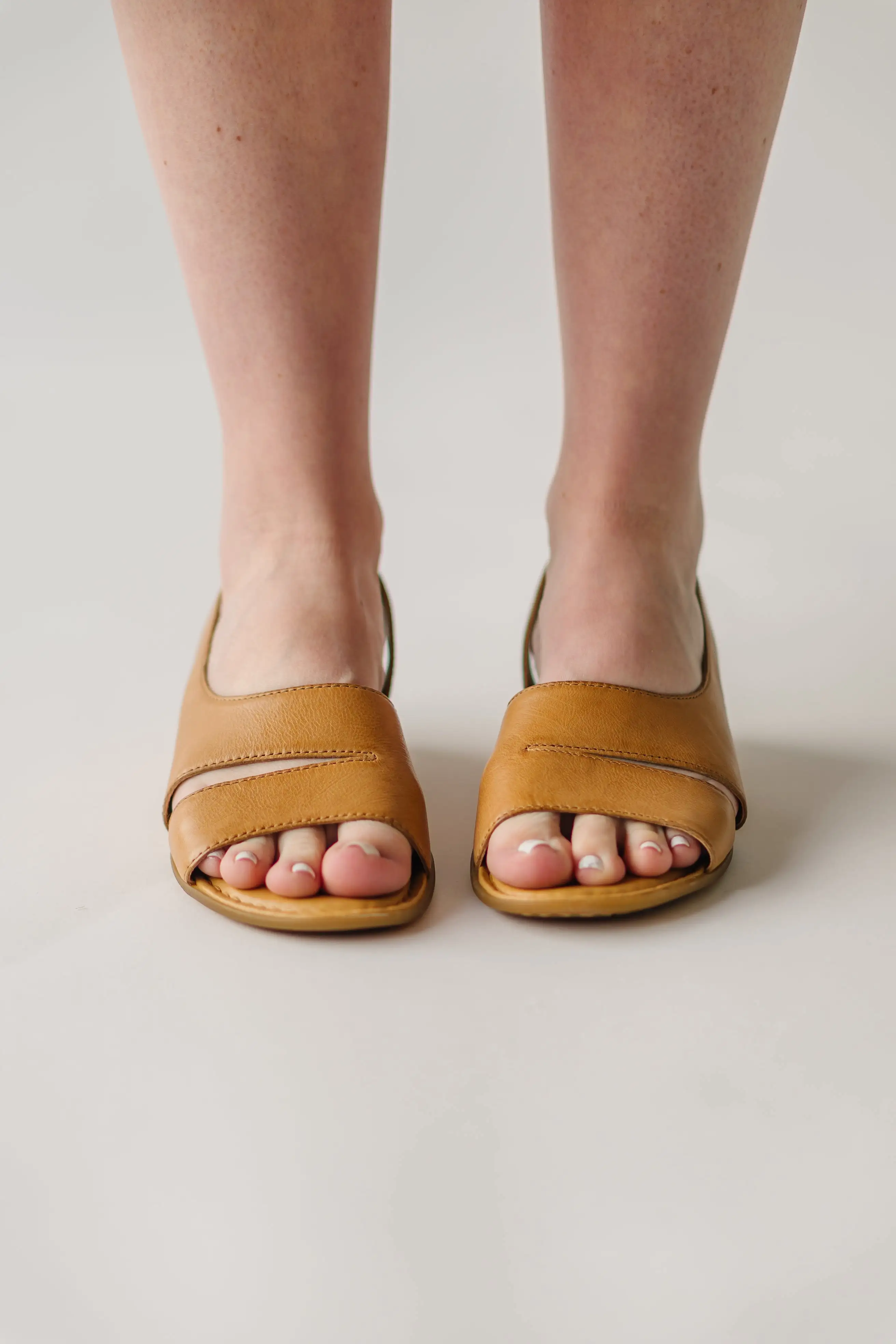 Born: Crista Sandal in Natural