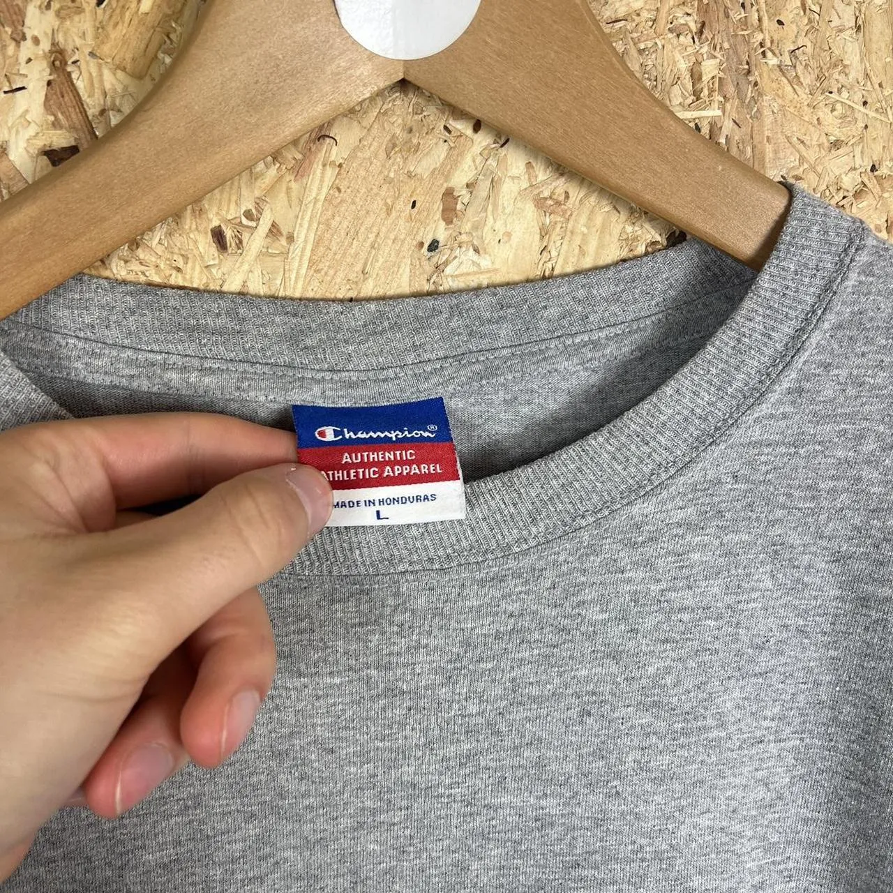 Champion California t shirt large