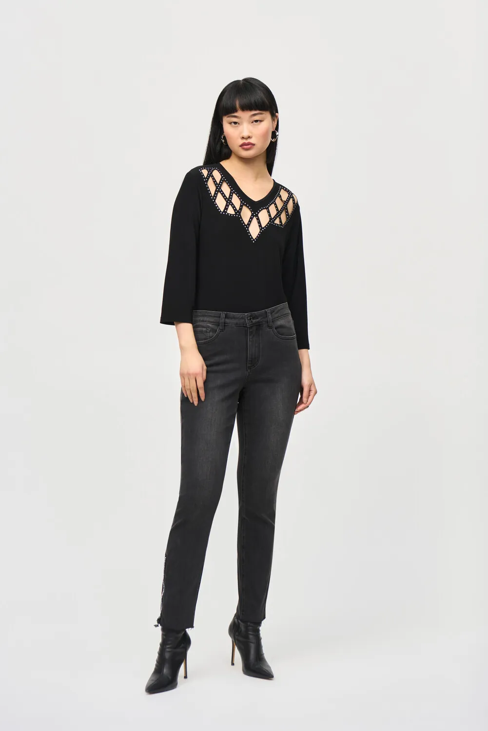 Dotted Keyhole Casual Top Style 243332