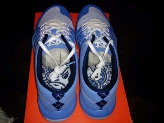 Nike free 5.0 v6 north carolina blue tarheels unc train football rare 7.5 8.5 13